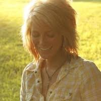 Nicole Suttles's Instagram, Twitter & Facebook