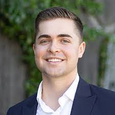 Tracey Ransom's Instagram, Twitter & Facebook