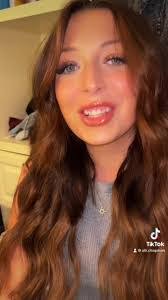 Alli Chapman's Instagram, Twitter & Facebook