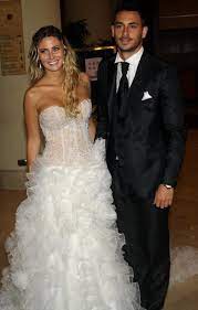 Pinilla vive en coquimbo y gisella vive junto a si bien la pareja no se ha referido a este comentario de pilar ruiz, llaman la atención los mensajes que constantemente sube gallardo a su cuenta. Mauricio Pinilla And Gisella Gallardo Dating Gossip News Photos
