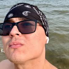 Mike Palacios🐶 (@mpalacios1820)