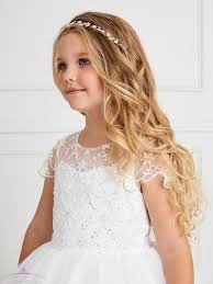 Wie stylt man wellen locken frisuren für männer tipps stylingideen frisur mann rundes gesicht wwwfriseuraustauschme.frisur mit spielerischen locken bob frisuren mit locken 2019 union city reporter kurze. 1001 Ideen Fur Kommunionfrisuren Fur Madchen Und Nutzliche Tipps Zum Fest