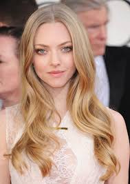 Welcome to amanda seyfried vault, your best resource for everything amanda seyfried. Amanda Seyfried Long Bob Amanda Warum Hast Du Dir Nur Deine Haare Abgeschnitten Cosmopolitan