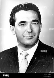 Robert maxwell Black and White Stock Photos & Images