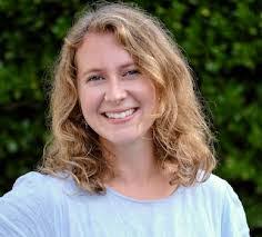 Gloria Fraser's Instagram, Twitter & Facebook