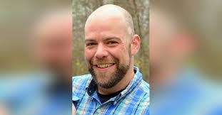 Earl Oakley's Instagram, Twitter & Facebook