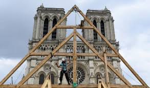 Rien que pour le mois de novembre, la fondation notre dame a collecté via son « fonds cathédrale de paris », pas moins de 660 dons compris entre 100 et 150 euros. Notre Dame La Cour Des Comptes Reclame Une Meilleure Gestion Des Dons Arabnews Fr