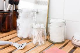 Here are 18 bathroom organizing ideas that address small bathroom storage, organizers for one bathroom organizing tip to consider is to try to keep like items together. 18 Creative Bathroom Organizing Ideas