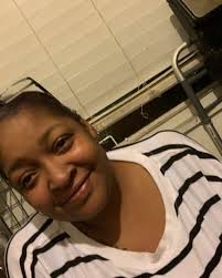 Stay Cozy This Fall: Hoodie Recommendations and Pisces Style