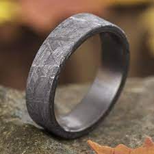 Titanium Men S Ring With Gibeon Meteorite Overlay 2012 In 2022 Meteorite Wedding Band Titanium Rings For Men Rings For Men