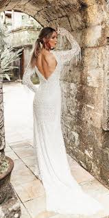 24 Rustic Wedding Dresses To Be A Charming Bride Wedding Dresses Guide Rustic Wedding Dresses Wedding Dress Guide Wedding Dress Styles
