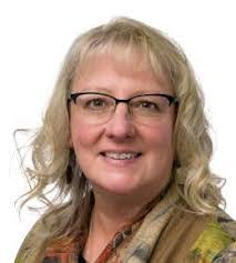 Jonelle Hook's Instagram, Twitter & Facebook