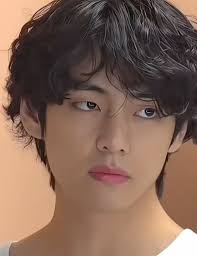 KIM TAEHYUNG😘🥲😊😋