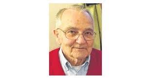 Lloyd Whiting's Instagram, Twitter & Facebook