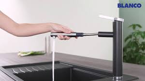 Für die perfekte küchenfinder unsere erste gemeinsame wohnung. Blanco Linee S Blandebatteri Med Uttrekk Youtube