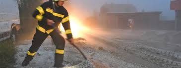 In vielen feuerwehren machen sie oft nur einen kleinen teil aller einsätze aus. Katastrophenhilfe Steht Und Fallt Mit Der Feuerwehr Obfv