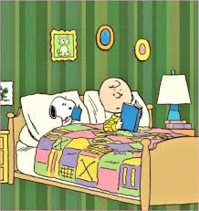 Pin By Ecrin Tuana Sarikus On Peanuts Comic Strip In 2020 Snoopy Wallpaper Snoopy Love Snoopy Pictures