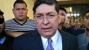 Walter Araujo pide cancelación de ARENA al TSE