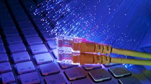 Fibra optică până în locuinţă (ftth) este cea mai rapidă şi stabilă tehnologie de internet fix de la telekom romania communications. Agora NumÄrul AbonaÈilor ConectaÈi La Internet Prin FibrÄ OpticÄ A DepÄÈit Cifra De 300 De Mii