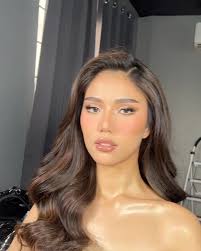 If you dream so big, it’s because that version of you already exists in the  future. Imagine your highest potential and act as her. 💫, Hmua:  @ajcastrojose @sabrinavaliente02 , Aesthetics: ...