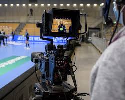 Fußballfans dürfen sich also freuen, denn mit der am. Handball Wm Im Fernsehen Deutschland Zur Primetime Weitere Spiele In Free Tv Und Livestream