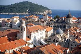 Auf der liste der populärsten reiseziele in kroatien steht die stadt dubrovnik liegt im südlichen kroatien an der adria und gilt als kulturelles zentrum des landes. Dubrovnik Insidertipps Fur Deine Reise Reisespatz Reiseblog