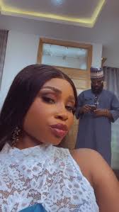 Ekaroi ologi dey ooo. Eba wa ra ohun tan ta oo., Eyimofe lagbewa oo, ejoor  e ba wa woo 😘. , Eyimofe now showing