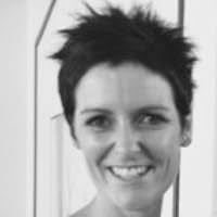 Go Girl Go!: Real Stories of New Zealand Women in Business by Jacqui Thomas 