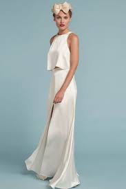 15 Non Traditional Dresses For Fashion Forward Brides Casual Wedding Dress Dresses Nontraditional Wedding Dress