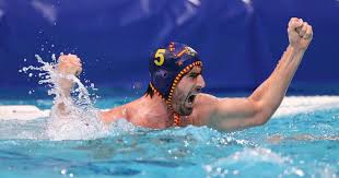An international water polo game lasts 4 quarters of 8 minutes stop time. Wapks9gpjlzeqm