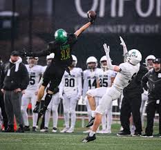 Following fast start, West Linn holds