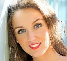 Sabrina Buck's Instagram, Twitter & Facebook