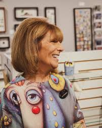 Auburn showed up to celebrate the incredible creativity of our young  artists at @fortheloveofartgallery Families sipped hot chocolate, munched 