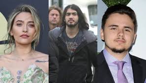 Michael Jackson's kids Paris Jackson, Prince Jackson and Bigi Jackson, hit  the slope