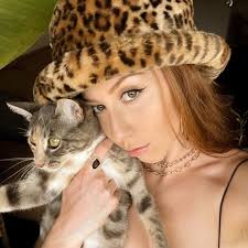 MADISON • Photographer • Yogi ॐ (@madisonxhooper) • Instagram photos and  videos