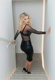 These boots weren´t made for walking super natural as always.🤔 estas botas no son para caminar. Luisana Lopilato Auf Twitter Luisana Lopilato Sorprendio En Su Instagram Con Estas Tres Fotos Que Recordaron A Marylin Monroe Lulopilato