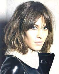 It is common knowledge that shorter hair makes the entire look stylish and fresh. Hair To Cover Up Forehead Wrinkles