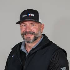 Tracy Oaks's Instagram, Twitter & Facebook