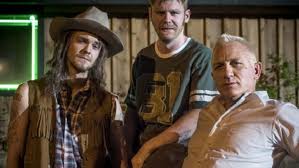 Logan lucky is a 2017 heist comedy directed by steven soderbergh, based on a screenplay by rebecca blunt. Logan Lucky Review 6 Ups 3 Downs Page 8
