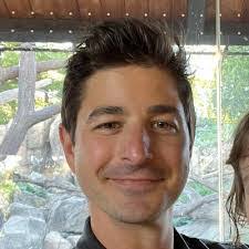 Aaron Kull's Instagram, Twitter & Facebook