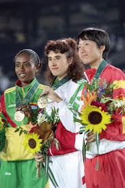 Évora won the 2015 tour of beijing and the 2017 worlds gold medal, which was the second time all four have won the same weight as find the latest news, pictures, and opinions about nelson evora. Tribuna Expresso Grandes Jogos Fernanda Ribeiro Nao E Facil Ser De Uma Aldeia Onde As Pessoas Diziam Aos Meus Pais Que Eu Devia Era Fazer Trico Em Vez De Estar A