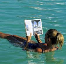 Tausend jahre geschichte, mehrere religionen, palmengesäumte strandpromenaden vor türkisfarbenes meer und im hintergrund die. Israel Reisen Welt