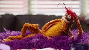 Tanjakan curam dan turunan terjal, yang jadi tantangan buat supir, yang biasa melintasi. Pepe Muppets Gifs Tenor Cute766