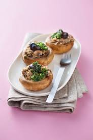 Champignons De Paris Farcis Aux Escargots Champignons De Paris Farcis Recette Escargot Recettes De Cuisine