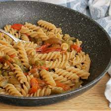 Fusilli Con Peperoni Grigliati E Acciughe