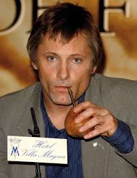 RE : Revista Resumen Año 2 No. 15 Oct 2009