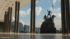 Black and white is my favourite place to come. Tugu Negara Part 1
