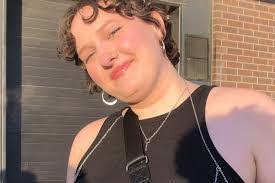 Danielle Hassinger's Instagram, Twitter & Facebook