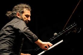 He made his professional debut at fifteen and received his diploma in piano from the conservatorio luigi cherubini in florence. Stefano Bollani Desire To Communicate Has Crossed Into The World Of Publishing Video Jazzbluesnews Com