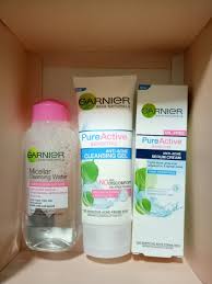 Garnier micellar water for acne prone skin review. Review Garnier Pure Active Sensitive Set Garnier Micellar Water 30dayschallenge La Vie Est Belle